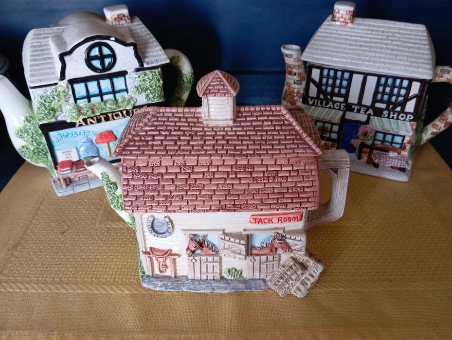 3 bules com tampa * apenas decorativo