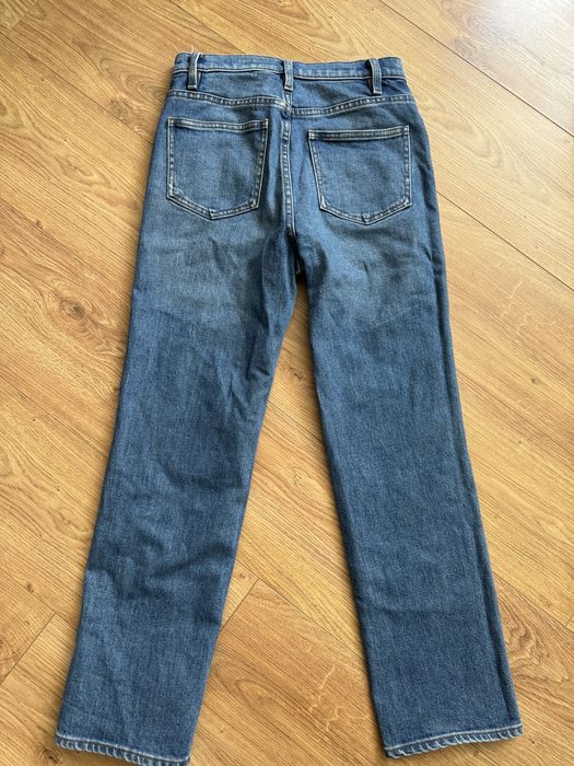 proste jeansy uniqlo