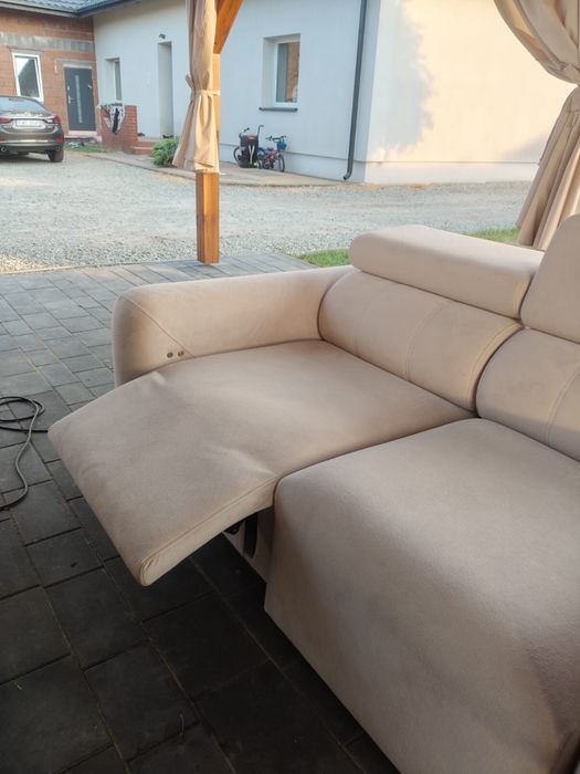 Sofa z funkcją relaksu – elektrycznie wysuwane siedzisko | USB | Pojemnik | NOWA