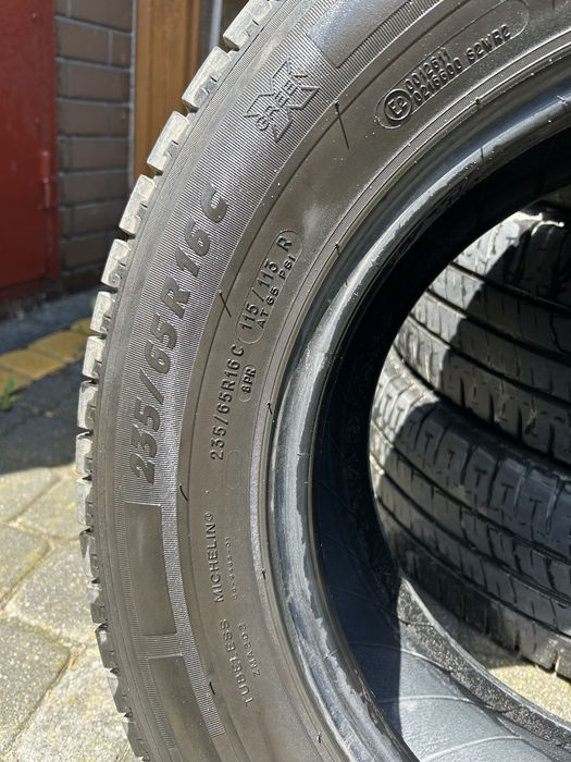Opony letnie Michelin 235/65R16c