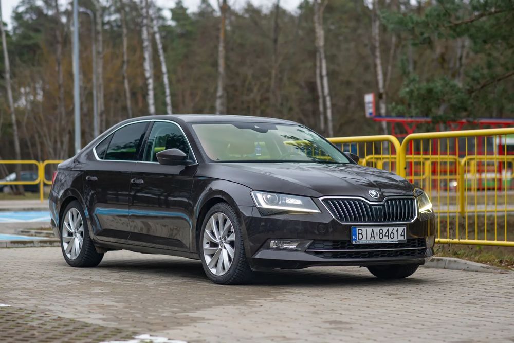 Skoda Superb pierwszy właściciel, mechanicznie igła.