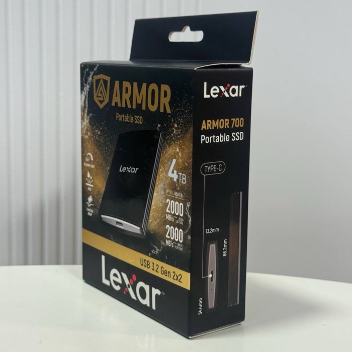 Lexar ARMOR 700 Portable SSD 4TB Накопичувач