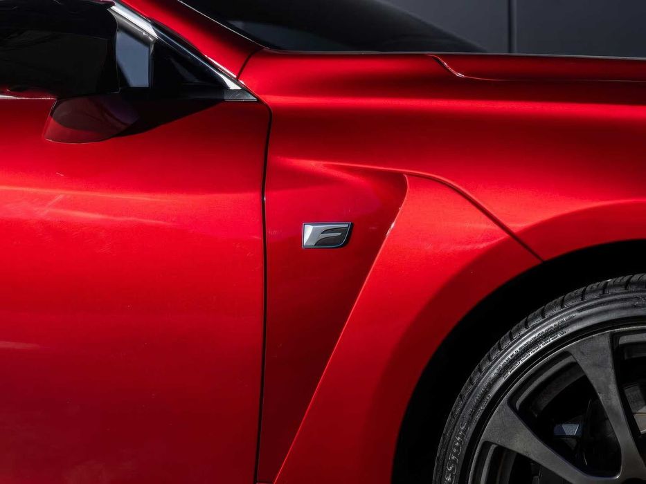 Lexus RC F      2016