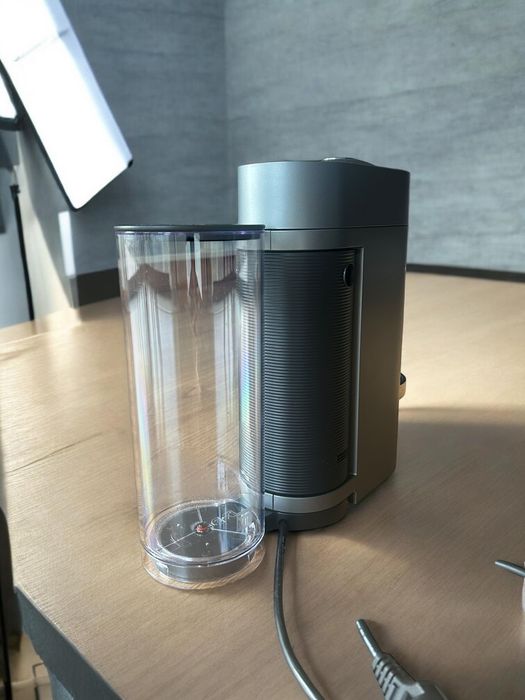 Máquina de Café Nespresso Vertuo Plus446829415409264643