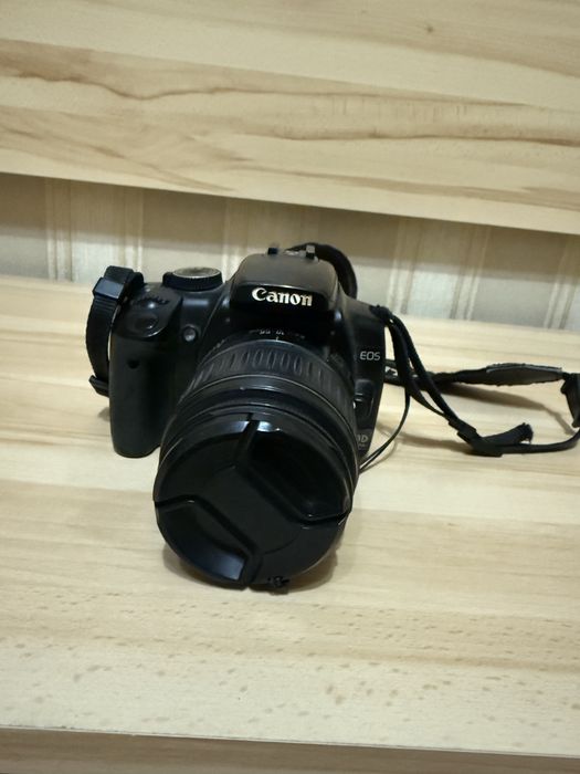 Фотоапарат Canon EOS 400D