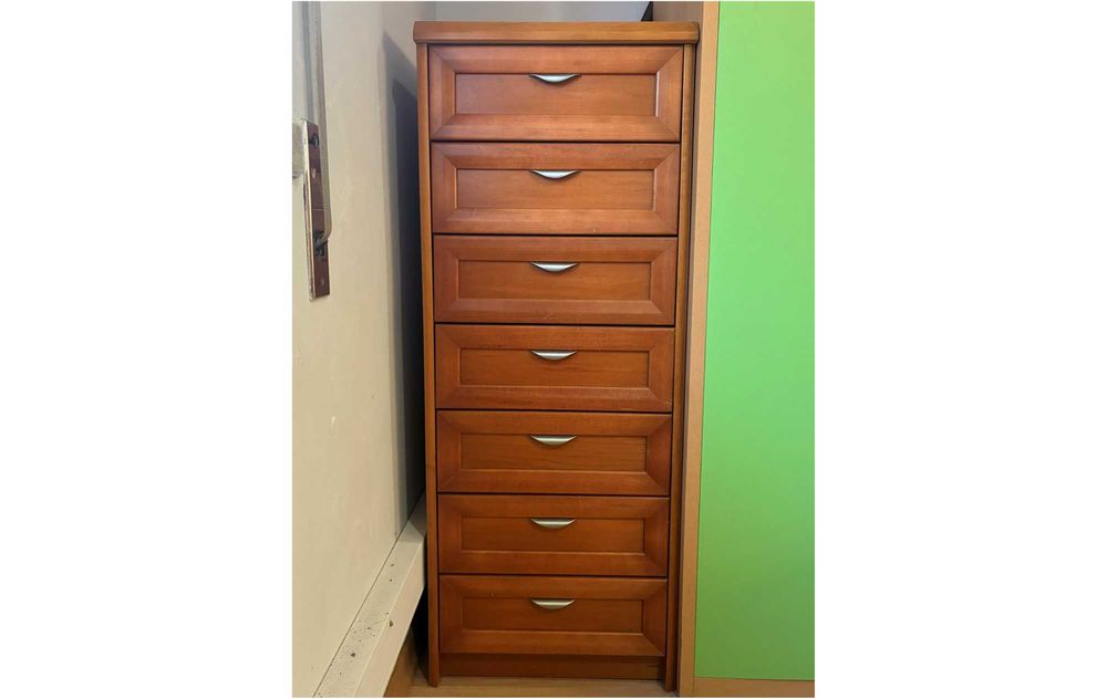 [COMO NOVO] camiseiro com 7 gavetas em madeira maciça