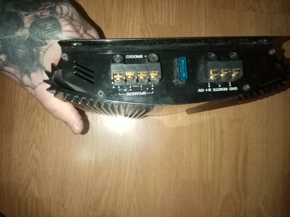 Sistema de som com Subwoffer