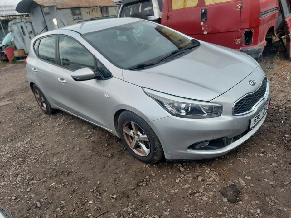 Разборка,шрот,запчастини kia ceed 2013