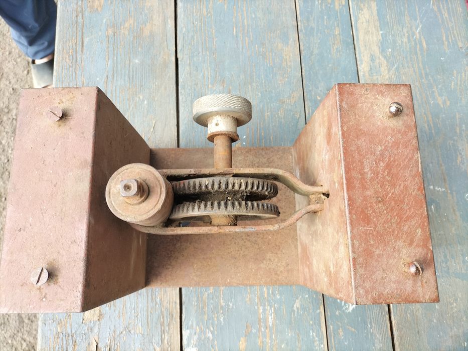 Лебідка тросова черв'ячна