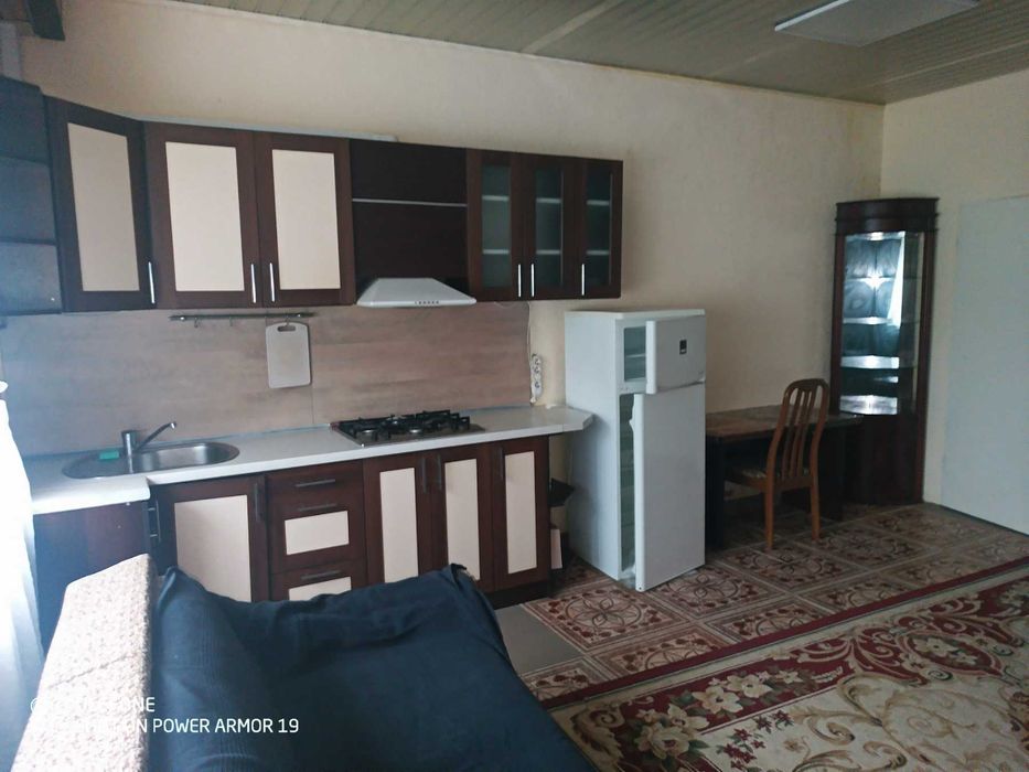 Сдам на длительный период квартиру-студию!