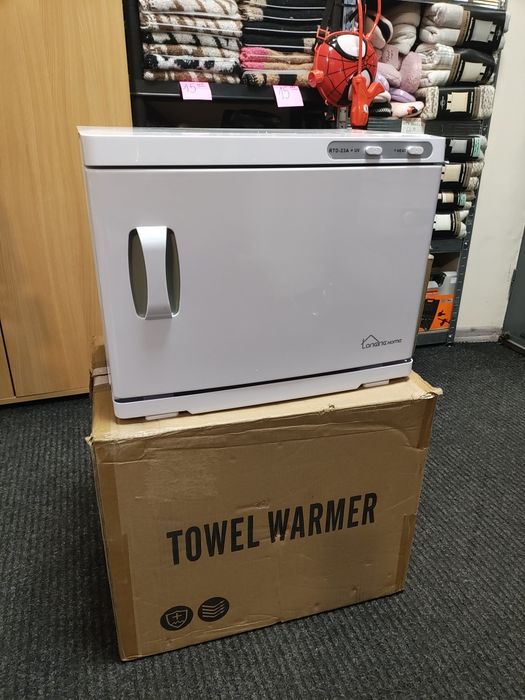 Profesjonalny podgrzewacz do ręczników z światłem UV