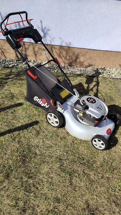 Kosiarka spalinowa grizzly z napędem