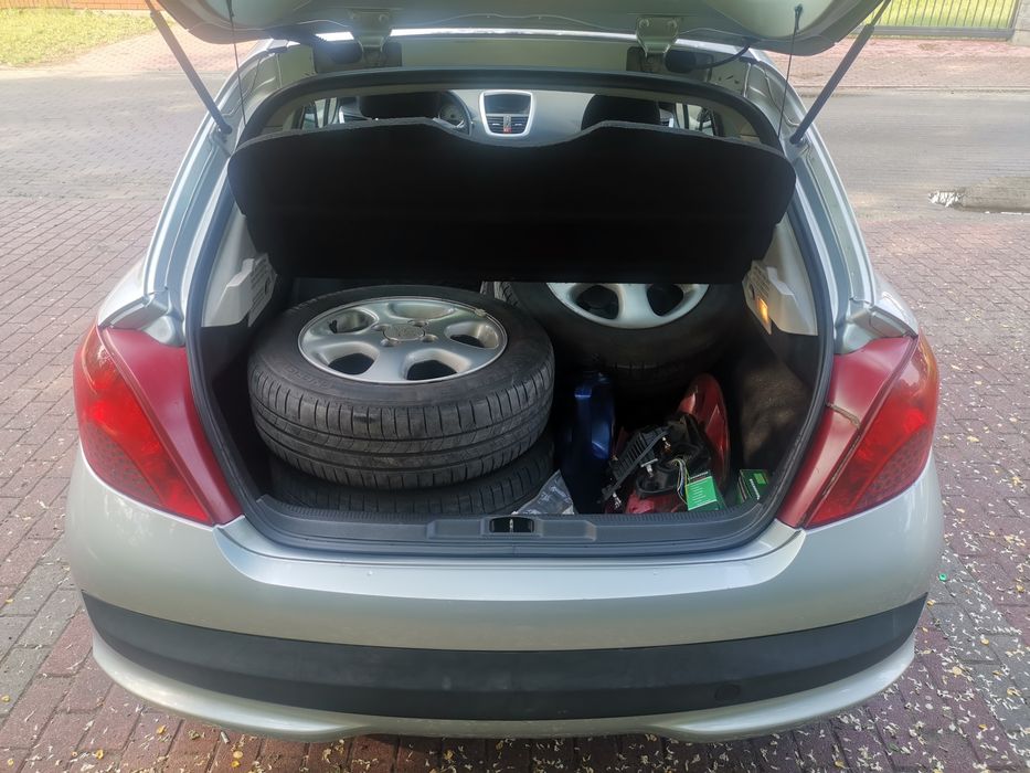 Peugeot 207 1.4 88km, 2 kpl kół, OC i PT na rok!