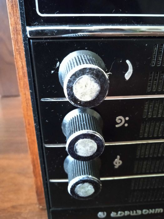 Радіоприймач «Океан-209» у доброму стані (під реставрацію)