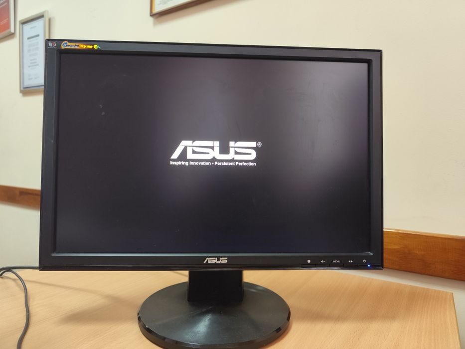 Монітор асус 19 дюймів asus VW193RDR
