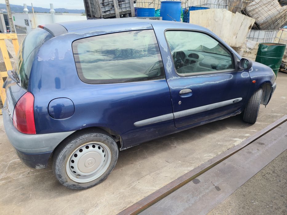 Clio 1.9 d pronto a fazer klms