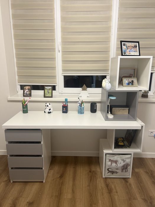 Стіл пимьмовий в ідеальному стані