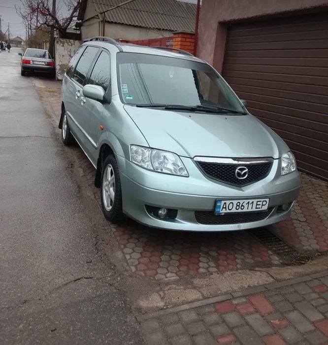 Продам mazda mpv
