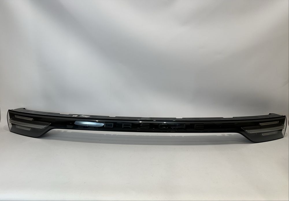 Porsche Cayenne фонарі задні фонарь оптка задня наявність 9Y094581AH