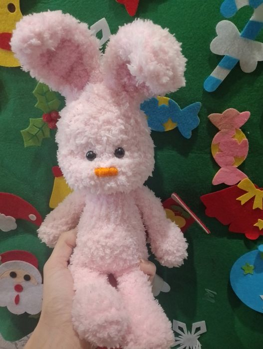 Зайчик. вязанная игрушка