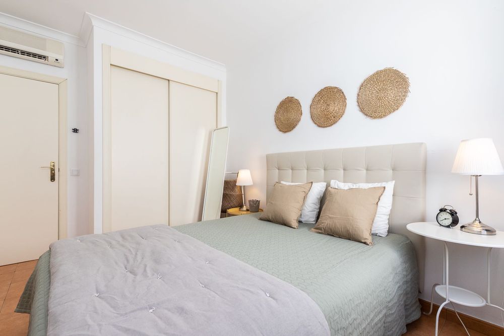 Apartamento T1 inserido Golden, Barco, piscinas, Jacuzzi, Animação