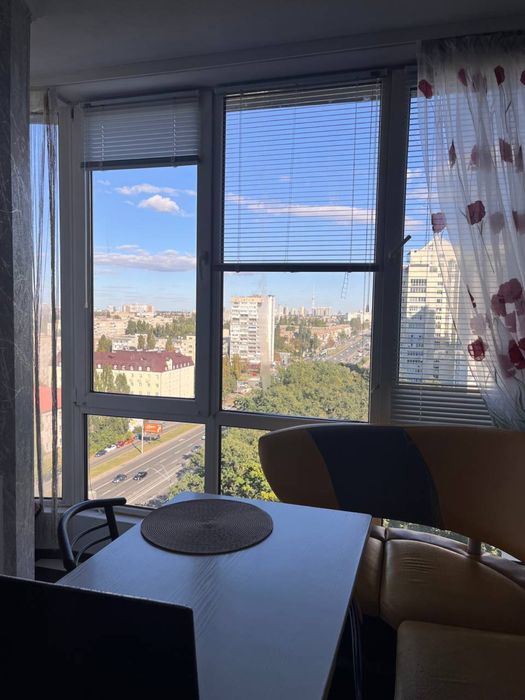 Продам 3 кімнатну квартиру пр Берестейський метро Святошин