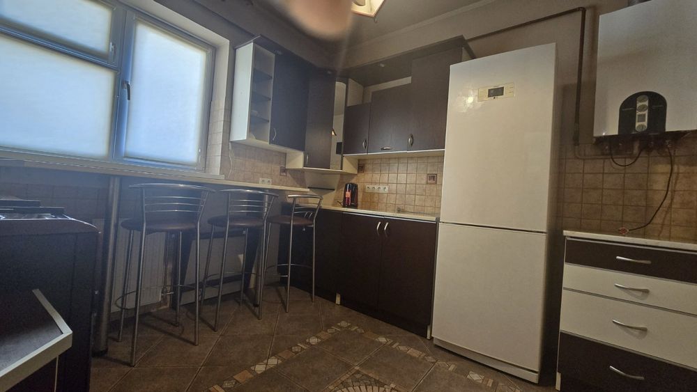 Продаж велика квартира в самому центрі