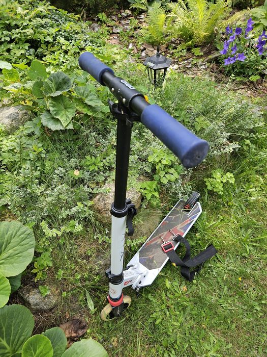 Hulajnoga biala amortyzator