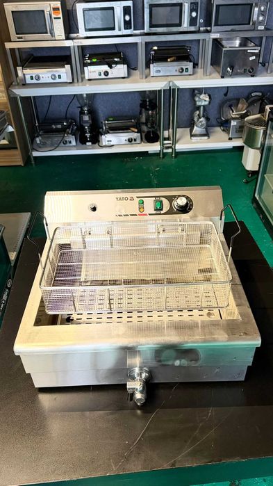 Contributions from Thai Hung Bistro - kuchnia azjatycka