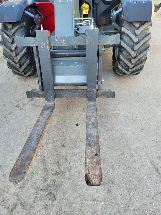 Wynajem ładowarka teleskopowa