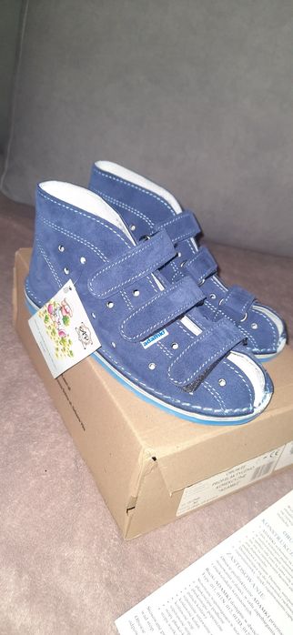Buty kapcie Adamki 30