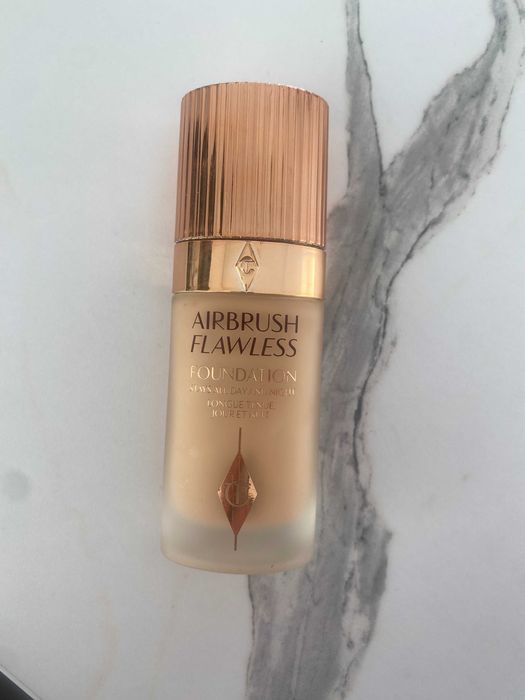 CHARLOTTE TILBURY Airbrush Flawless Foundation 5N Neutral podkład 30ml