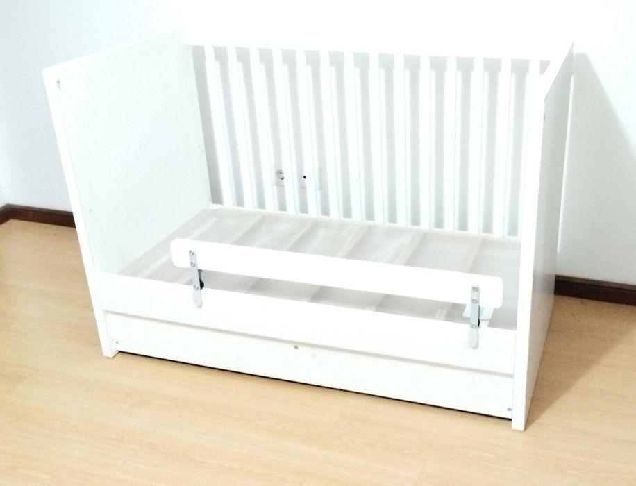 Berço marca ikea