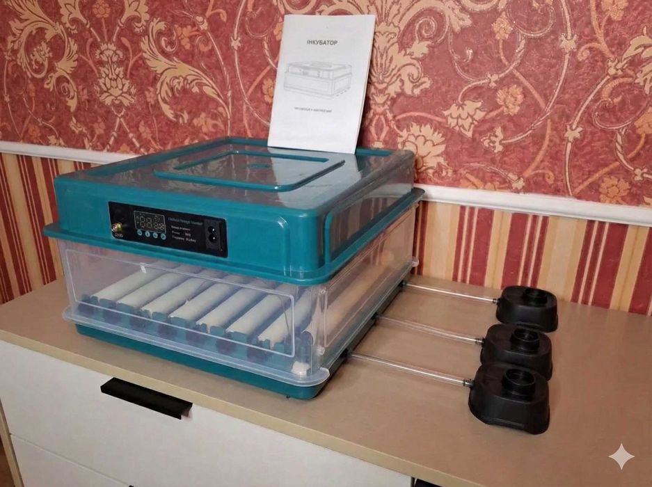 Автоматичний інкубатор 12/220В, автоповорот, блекаут 70/130/200/300 яє