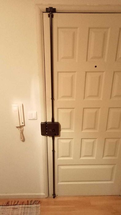 Fechadura CISA 3 trancas - Estado Irrepreensivel