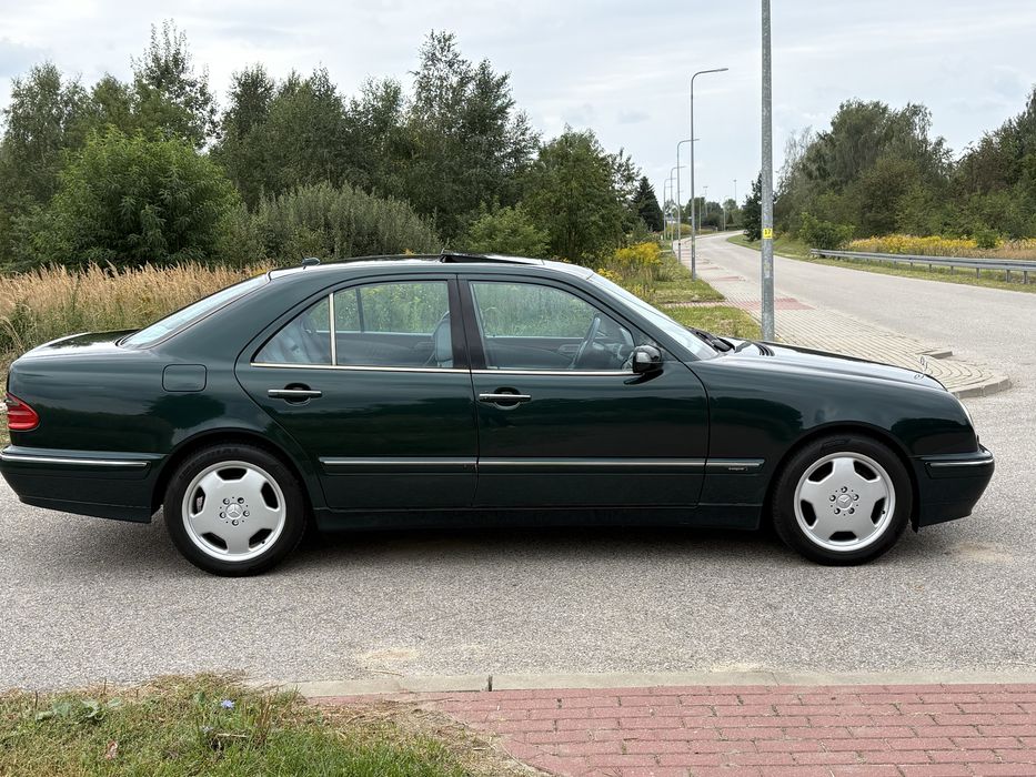 Mercedes-Benz W210 E320 4matic