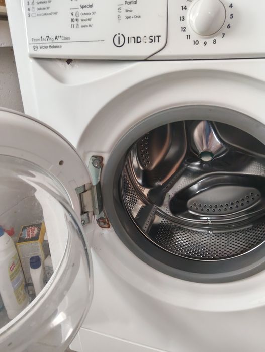 Sprzedam pralkę indesit