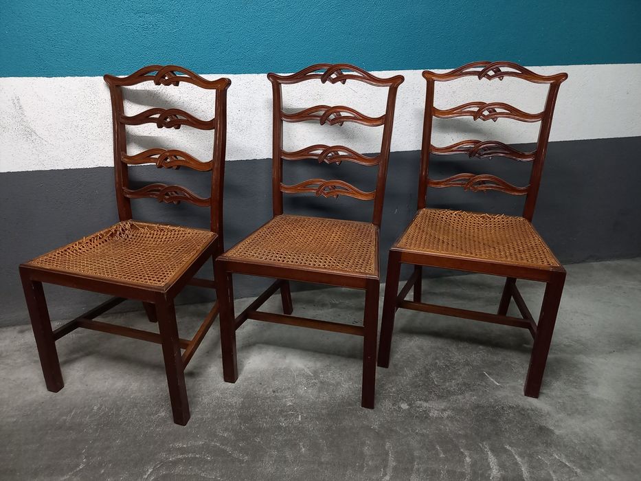 4 Cadeiras de sala de jantar