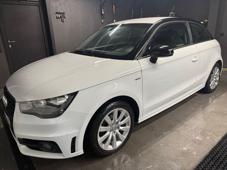 Audi A1 3-drzwiowe Audi A1 1.6 TDI S-LINE