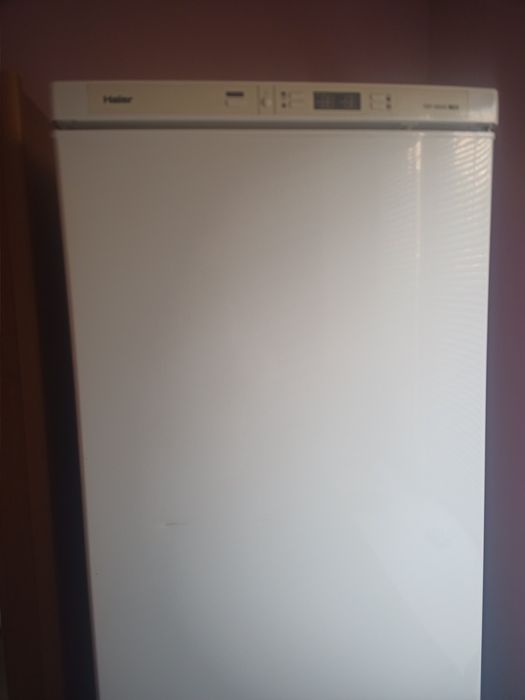 Продам холодильник Haier на запчастини