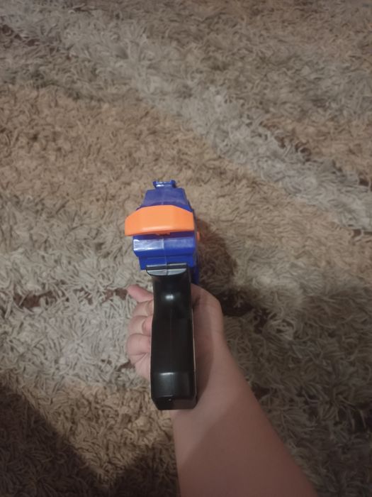 Sprzedam nerf oual-strake