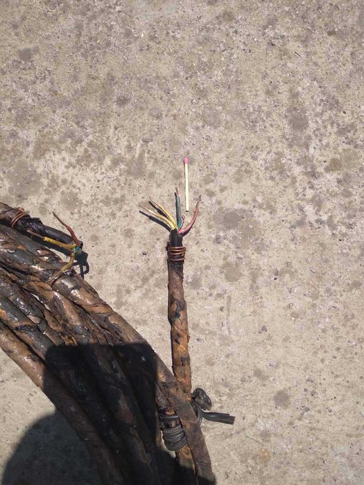 Кабель мідний броньований