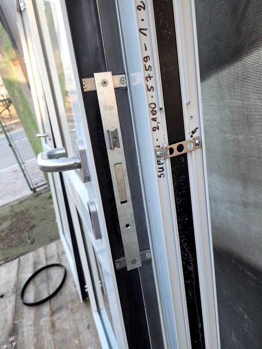 Drzwi ppoż ei60 aluminiowe różne