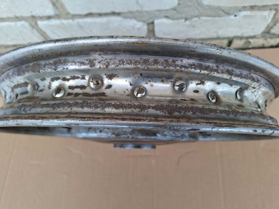 Чезет 175  диск колесо R-16 чсср