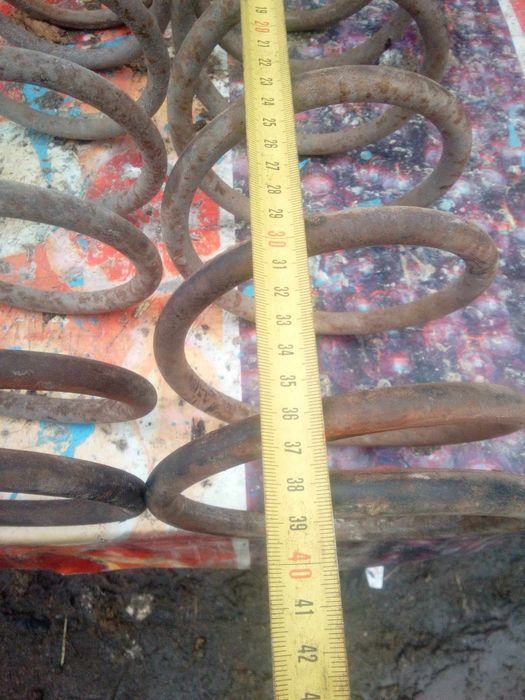 Продам пружини Ваз 21111. 2 шт.передніх та 2 задні