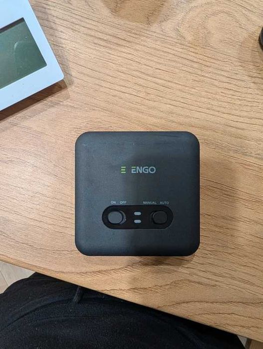 Regulator temepratury odbiornik WiFi ENGO bezprzewodowy natynkowy
