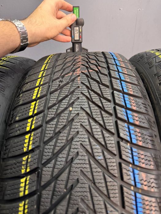 Шины БУ 245 45 R 19 Pirelli ultragrip performance 3 Зима Комплект