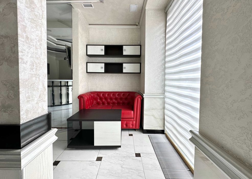 Продаж комерційного приміщення з ремонтом під офіс, клініку, послуги.