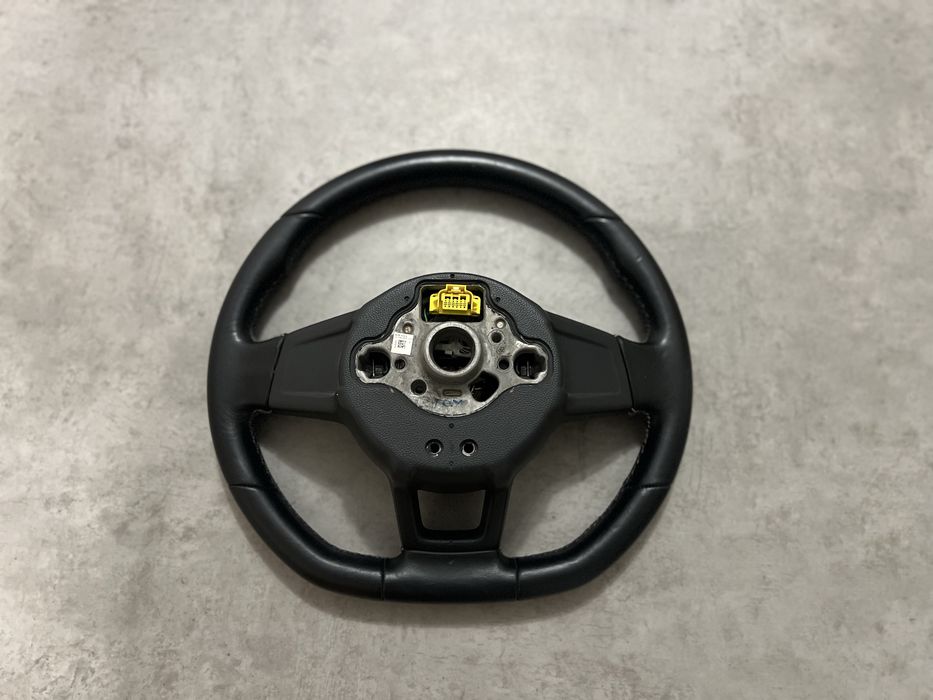 Kierownica Volkswagen R Golf Passat Tiguan T-roc Caddy