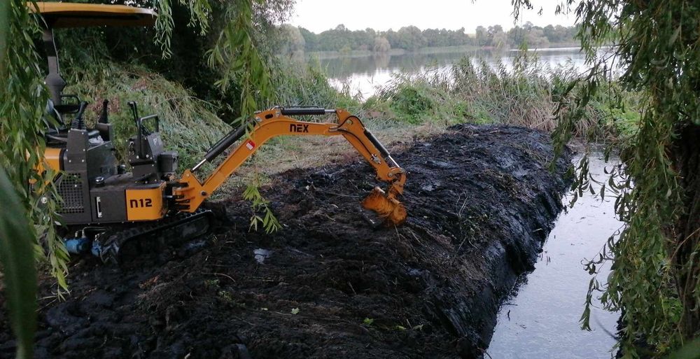 Usługi minikoparka,ładowarka przegubowa schaffer,minitraktorem z Glebo